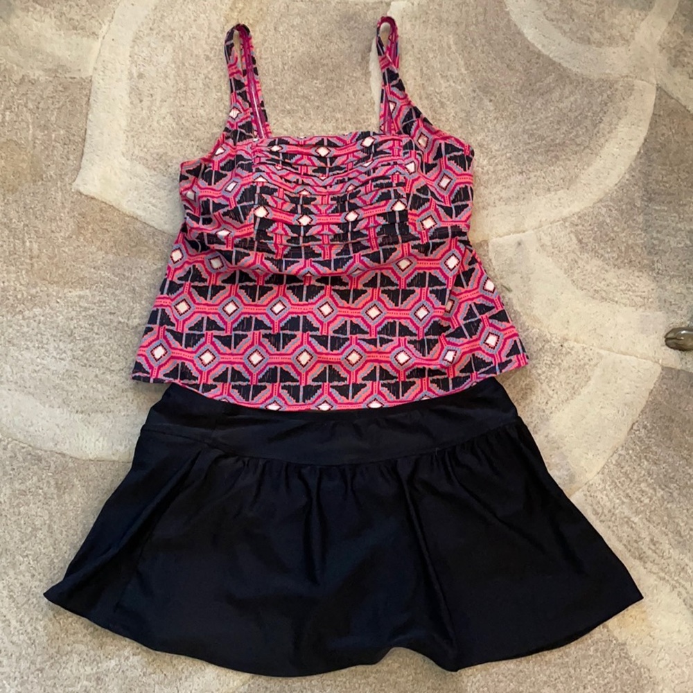 Merona seperates swimsuit top and skirt